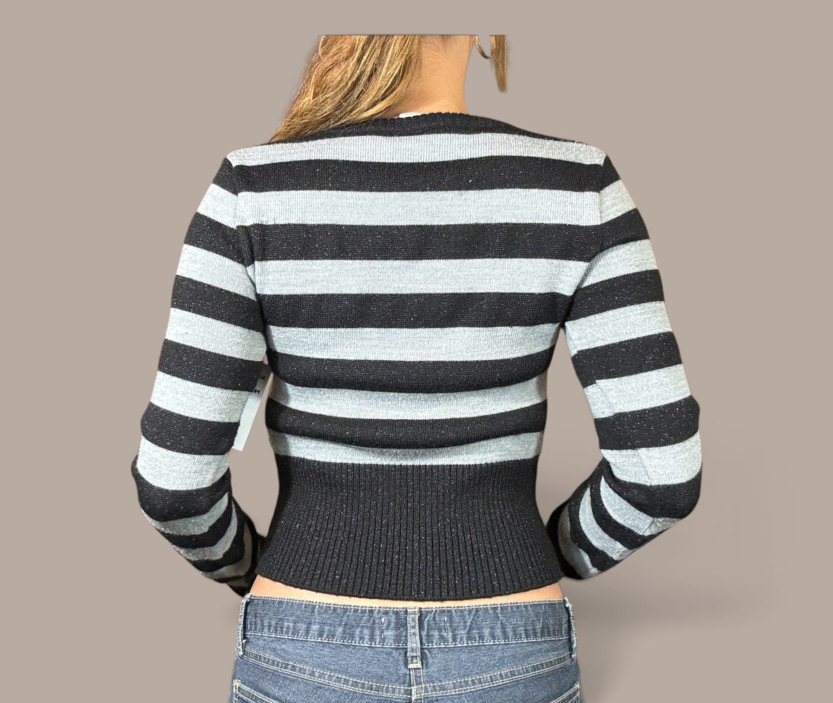Tommy girl low-cut cropped sweater black and grey striped