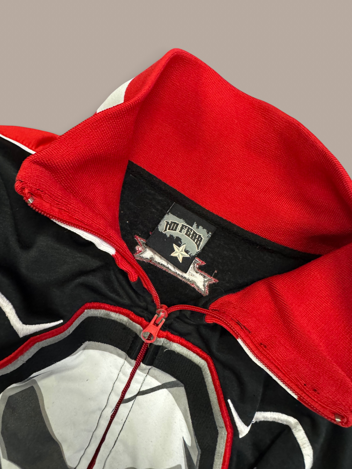 tap out black and red mens graphic zip