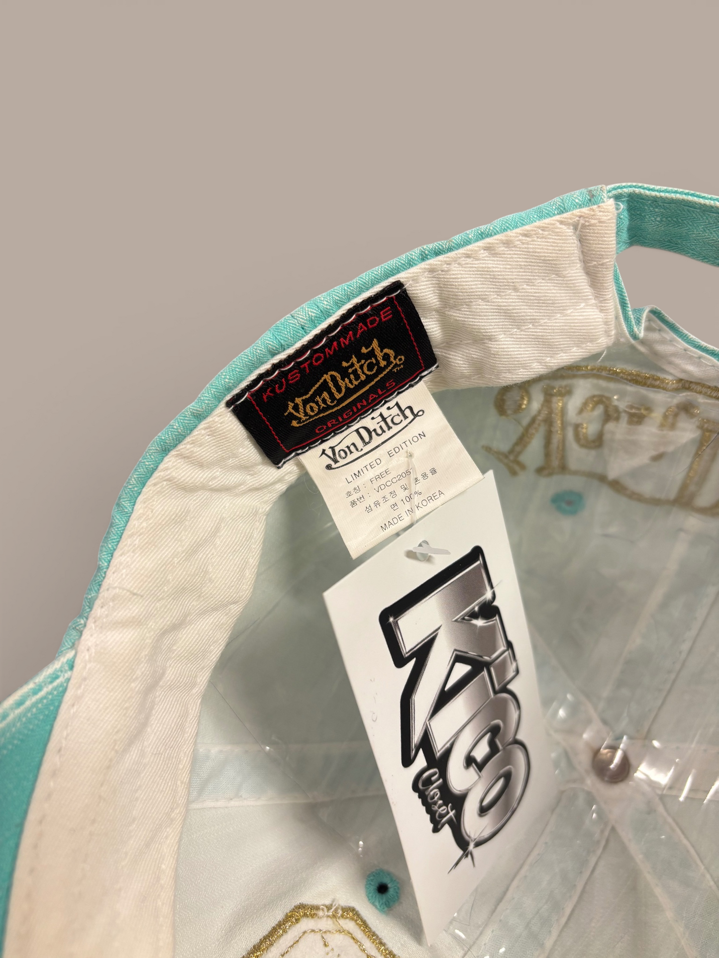 von dutch teel 32 on front