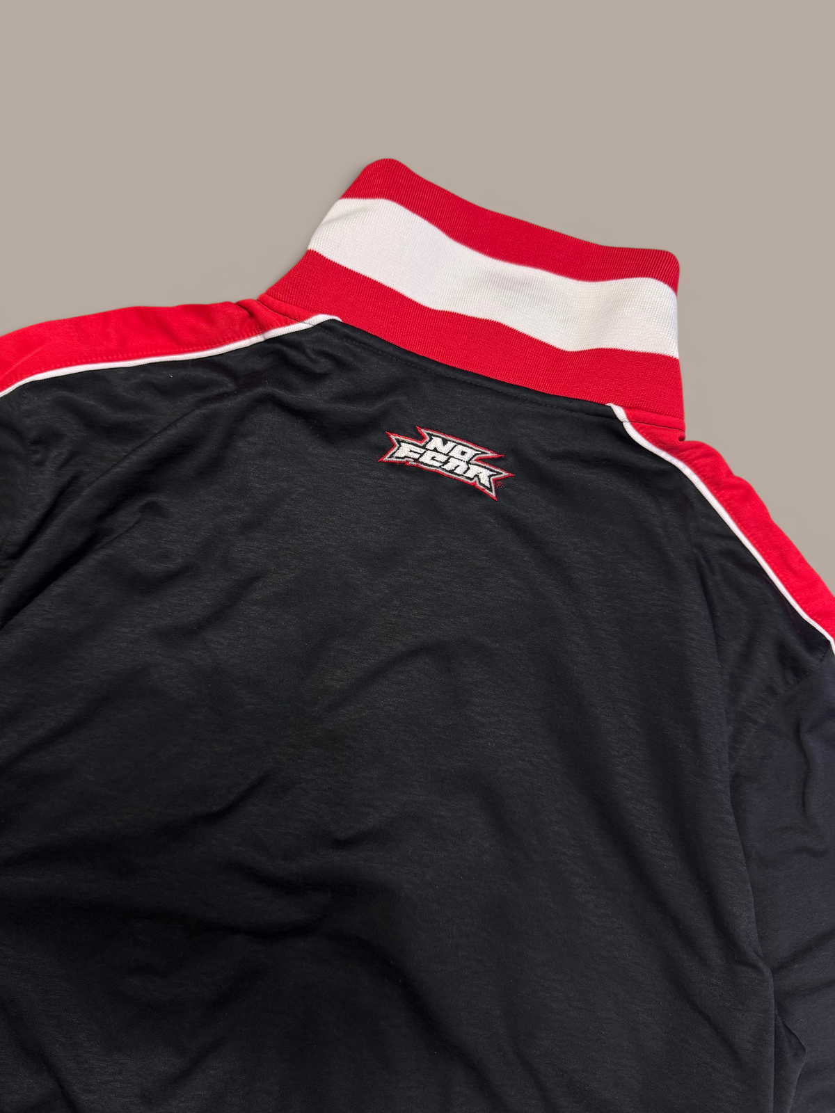 tap out black and red mens graphic zip
