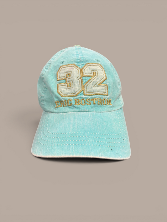 von dutch teel 32 on front