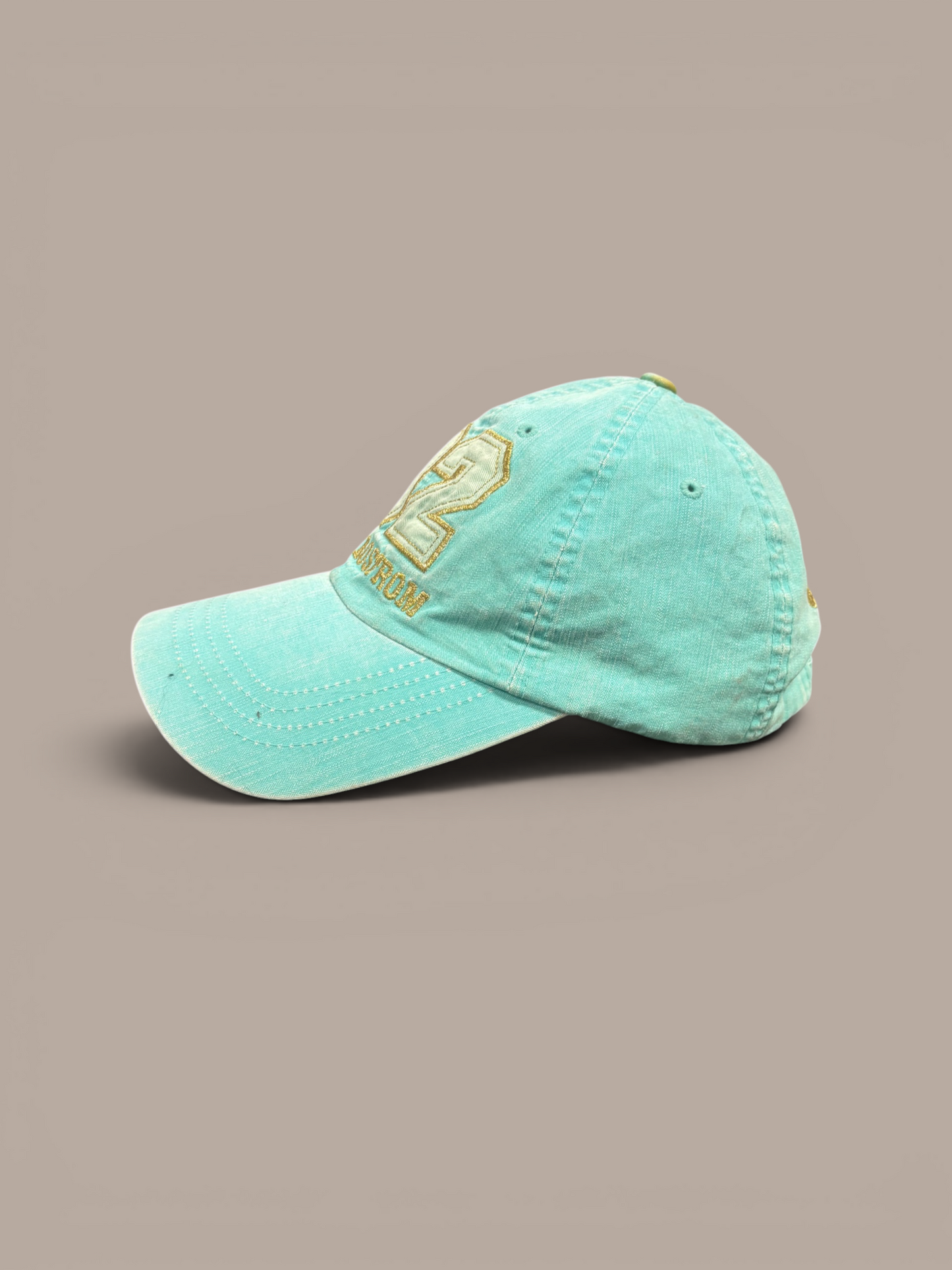 von dutch teel 32 on front