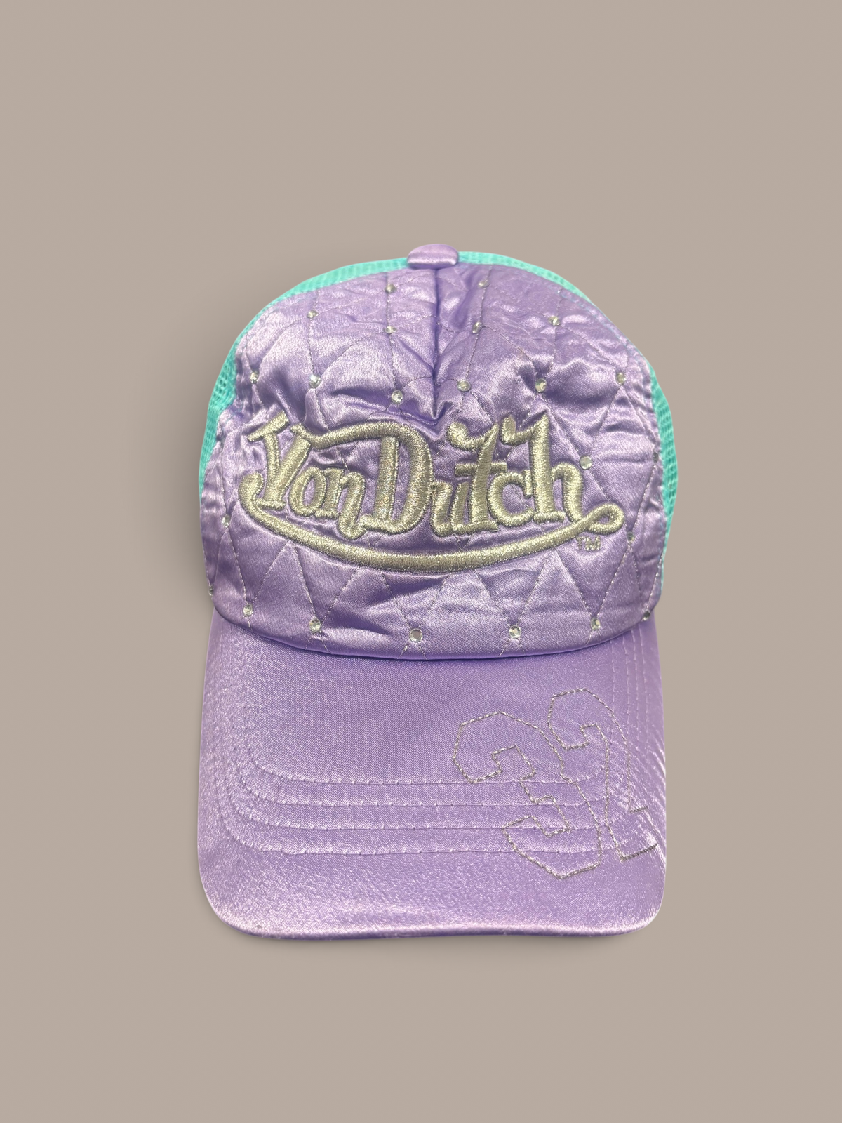 von dutch cap light purple with silver details.